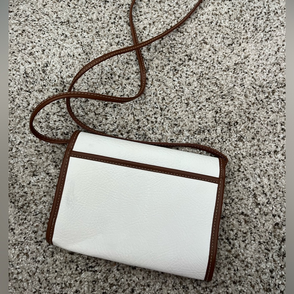 ESpirit purse! With magnetic closure. Good condition - Picture 3 of 5
